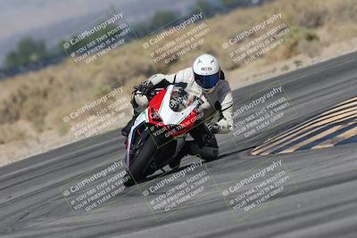 media/Oct-13-2025-Moto Forza (Mon) [[a66d839500]]/2-A Group/Session 3 (Turn 16)/